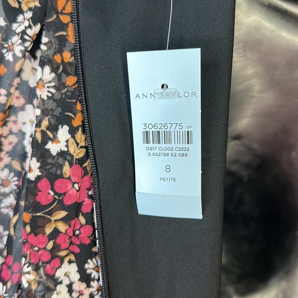 Spring fashion is in full affect with this dress you will rock on out - Picture 12 of 12